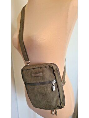 Baggallini Bryant Small Crossbody Fanny Pack Bag Travel Nylon Army Green